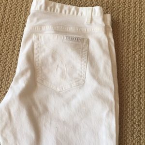 Ladies Calvin Klein white jeans size 32/14